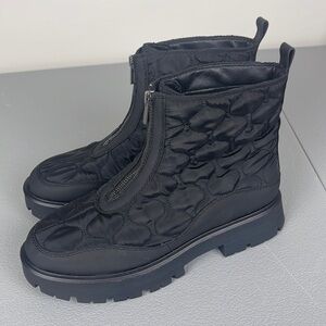 Lucky Brand Appyle Quilted Boots in Black. Size 10.